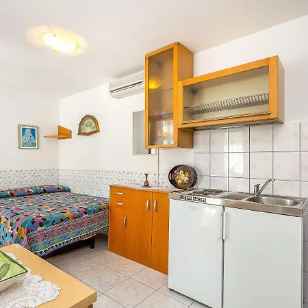 Apartman In Bester Lage, Nahe Dem Barbariga