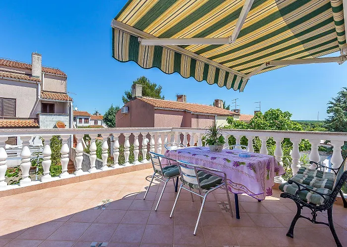 In Bester Lage, Nahe Dem * Barbariga