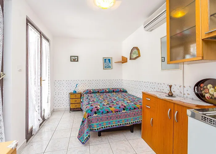 In Bester Lage, Nahe Dem Barbariga